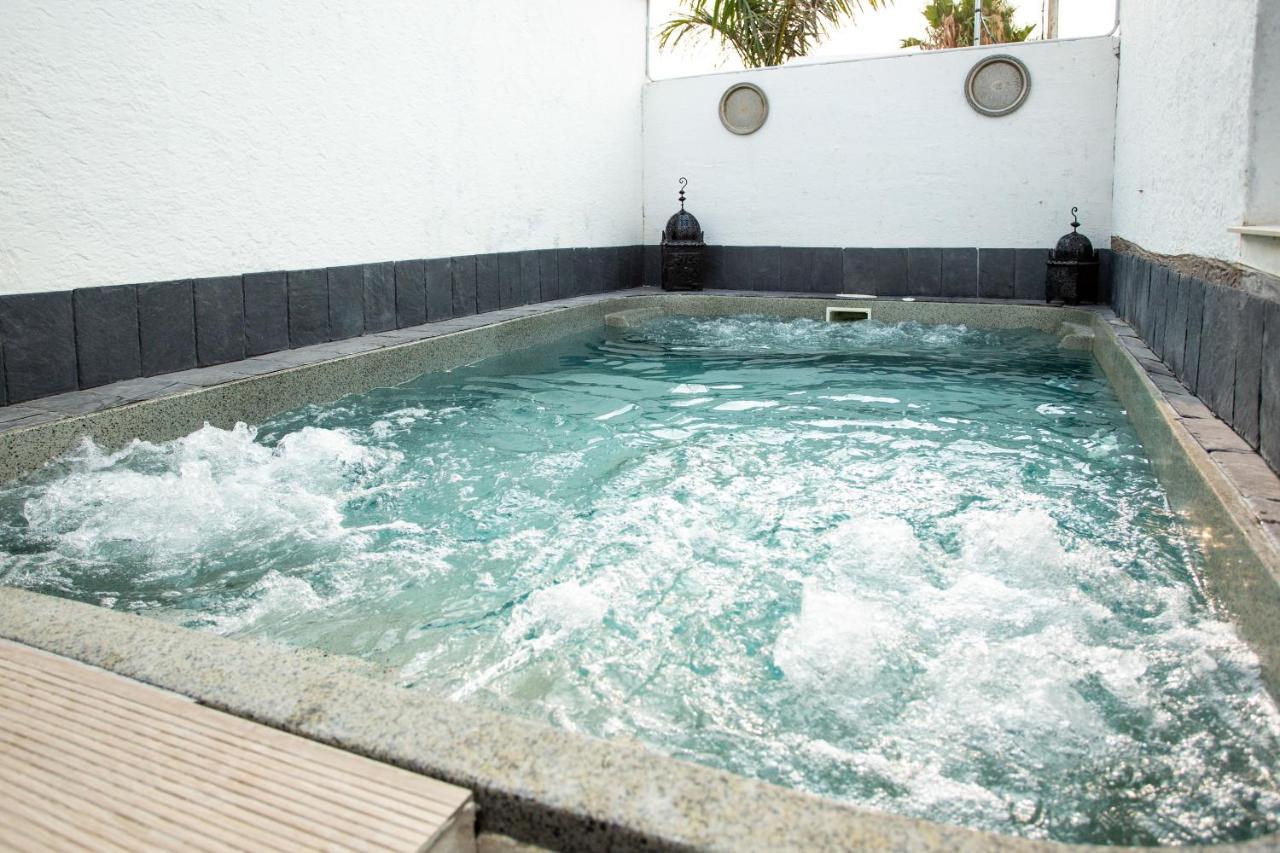 Egipto Con Jacuzzi Y Piscina Climatizada Vil·la