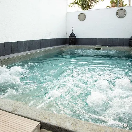 Villa Egipto Con Jacuzzi Y Piscina Climatizada Chiclana de la Frontera Exterior photo